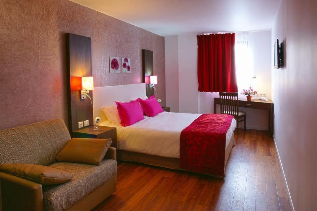 Hotel Paris Pacific Paris-Villejuif- Pres Du Metro L'Hay Les Roses Ligne 14 - Direct Paris-Aeroport Orly Et Institut Gustave Roussi Bilik gambar