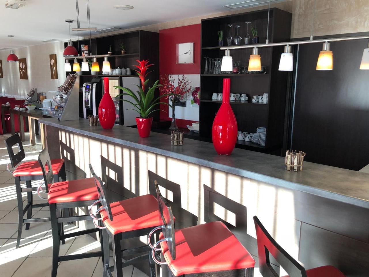 Hotel Paris Pacific Paris-Villejuif- Pres Du Metro L'Hay Les Roses Ligne 14 - Direct Paris-Aeroport Orly Et Institut Gustave Roussi Luaran gambar